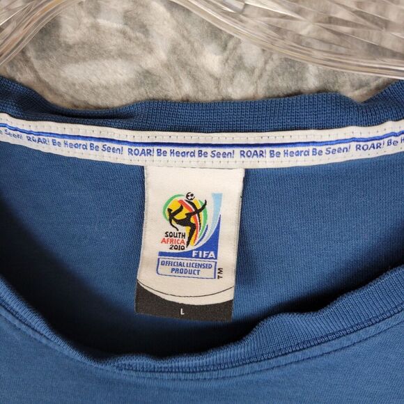FIFA World Cup 2010 Shirt Men's Large Blue South Africa Soccer Roar Be Heard - Picture 2 of 14